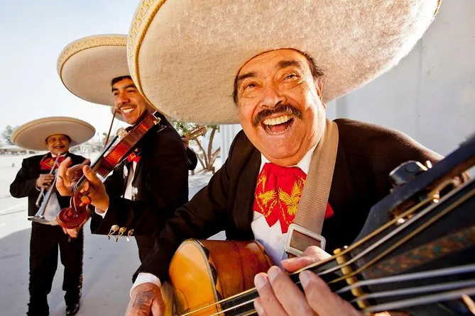 Mariachi welcome dinner at a private villa